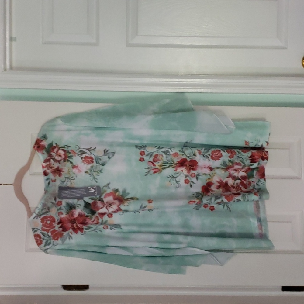 NWT JM Collection top - Picture 4 of 6